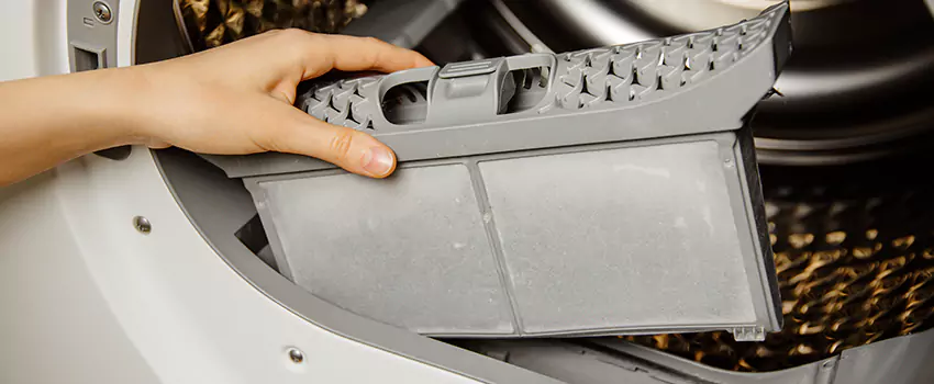 Signs Of A Clogged Dryer Lint Trap in Washington, Illinois